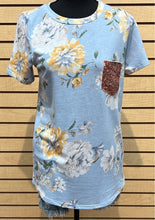 Load image into Gallery viewer, Floral Tee W/ Sequin Pocket
