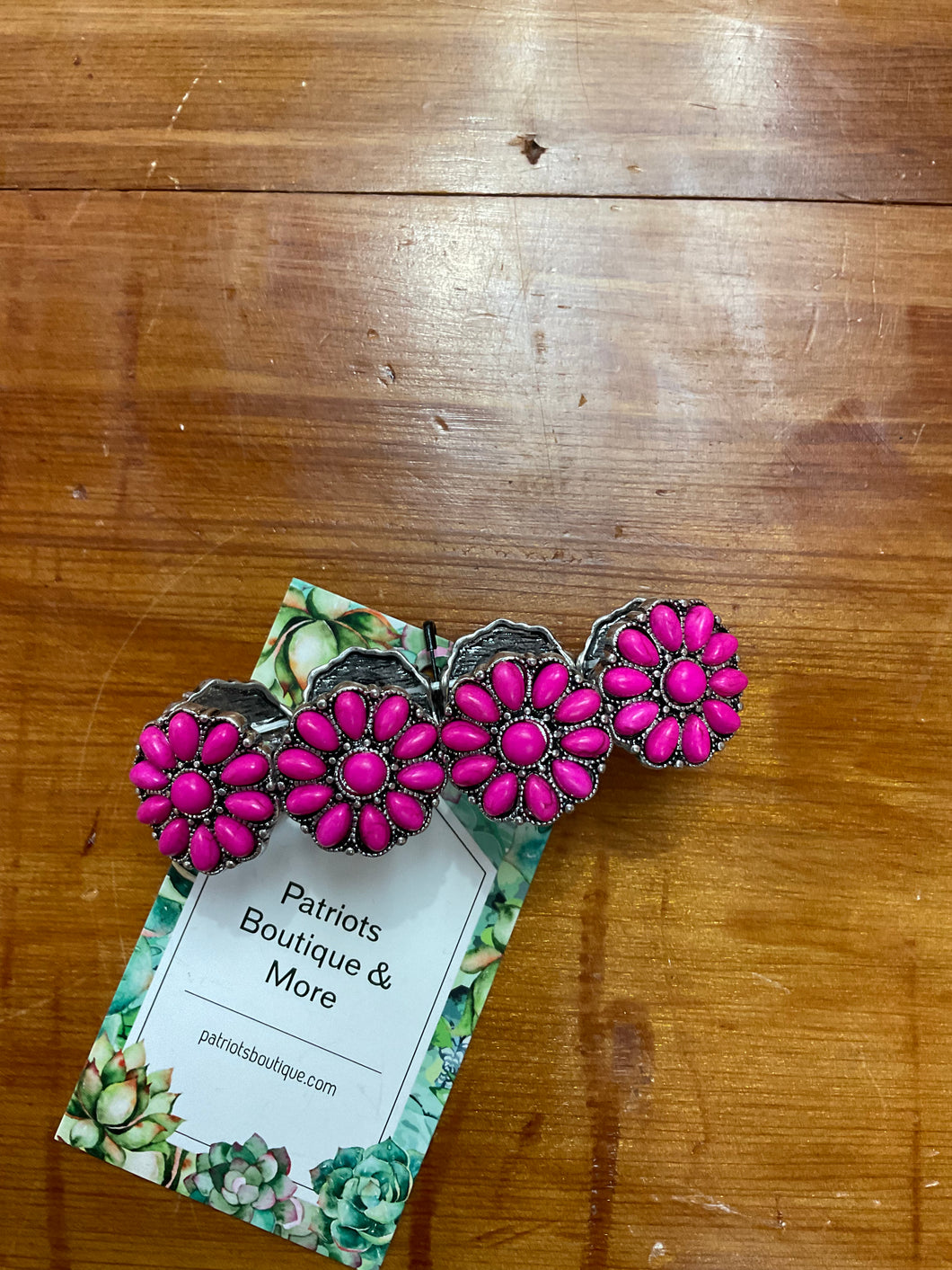 Western Fuchsia Bead Flower Bracelet