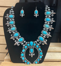 Load image into Gallery viewer, Turquoise &amp; Silver Pearl Set

